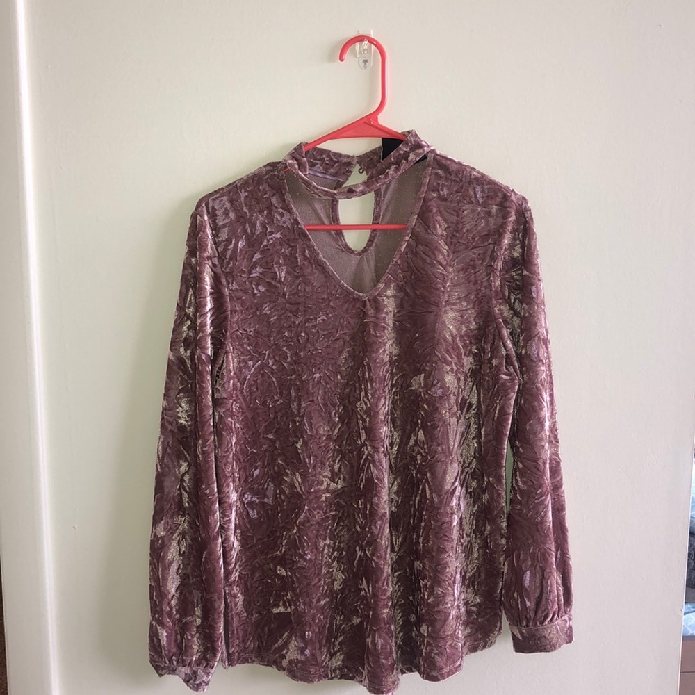 Choker blouse